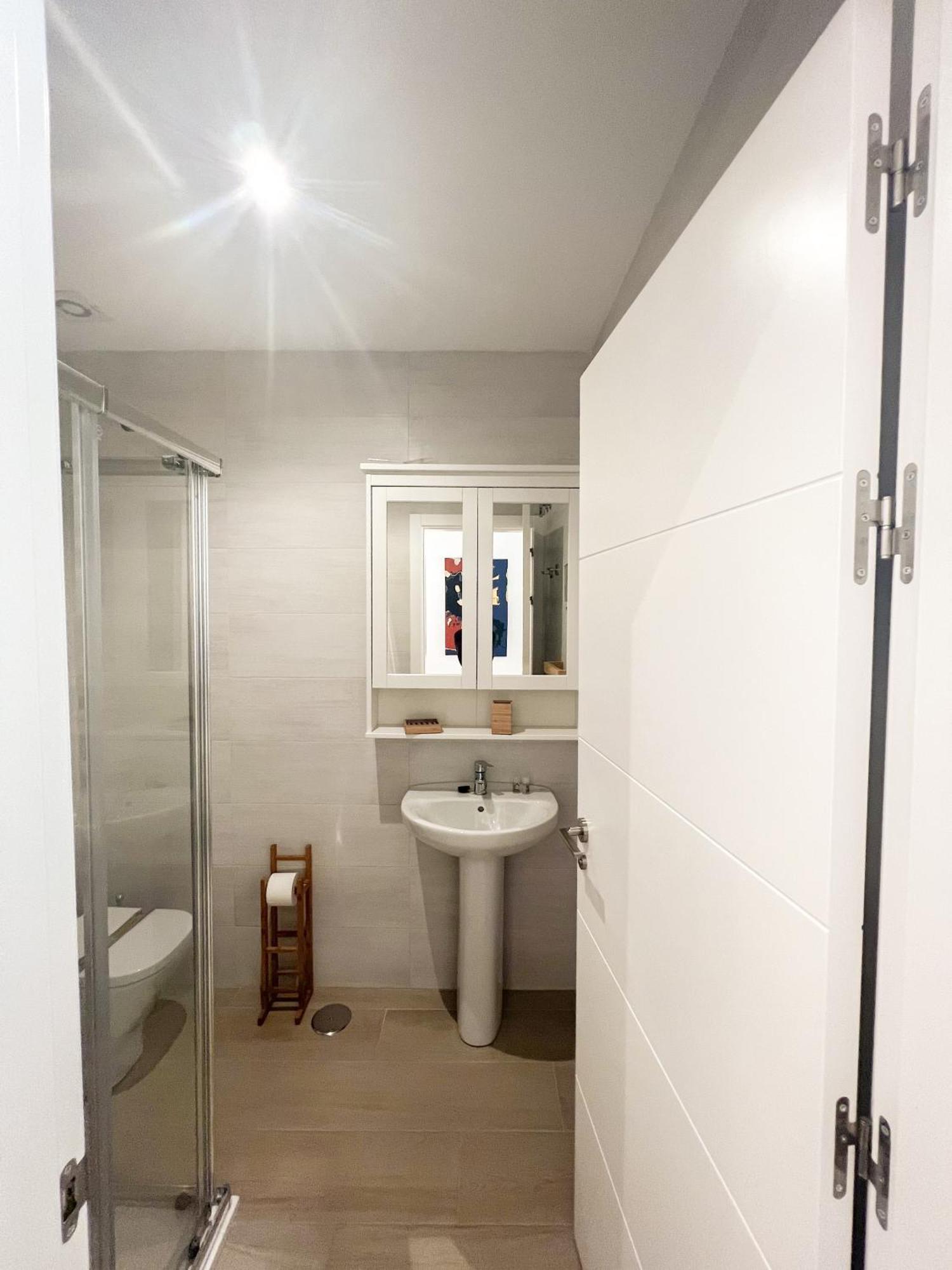 Cozy And Modern Family Flat Carihuela Appartement Torremolinos Buitenkant foto