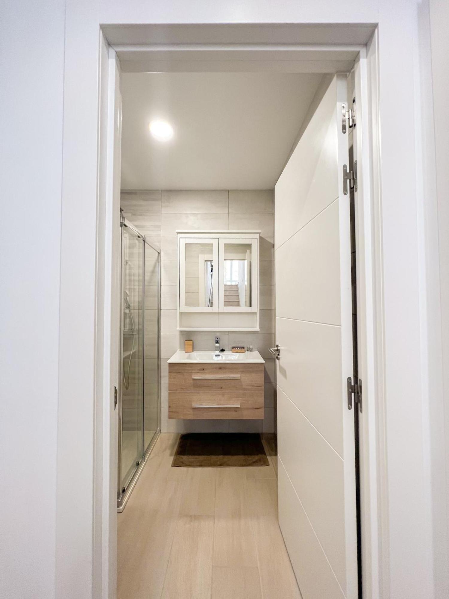 Cozy And Modern Family Flat Carihuela Appartement Torremolinos Buitenkant foto