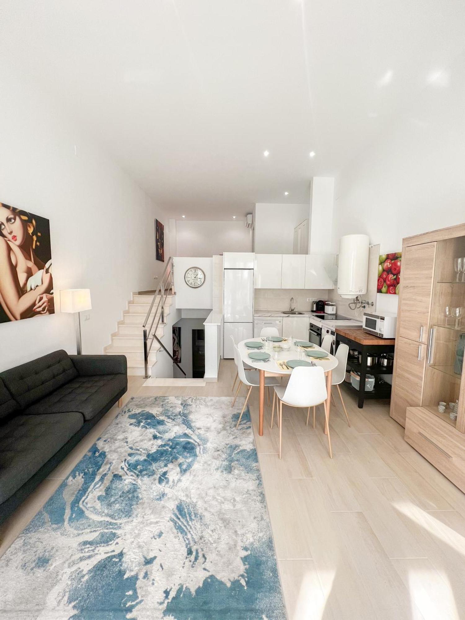 Cozy And Modern Family Flat Carihuela Appartement Torremolinos Buitenkant foto